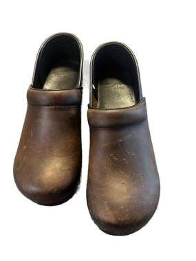 Dansko Professional Leather Clogs Brown Size 40 Nurse Teacher Utility Gorpcore